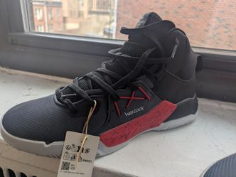 Tarmak Basketball Shoes 11