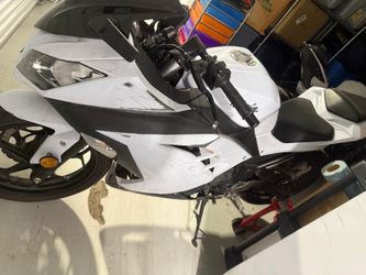 2013 Kawasaki Ninja 300 body style Racer CYC
