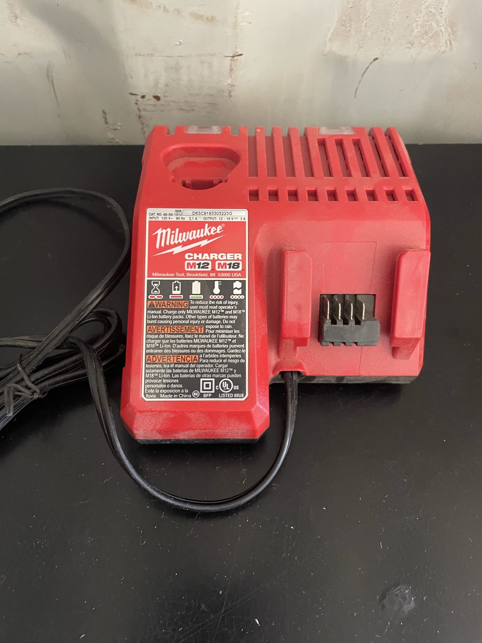 Milwaukee Battery Charger