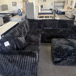 Sectional With Ottoman 