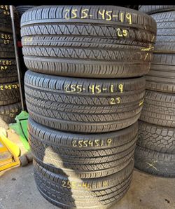 255 45 R 19 vendo llantas usadas marca Continental