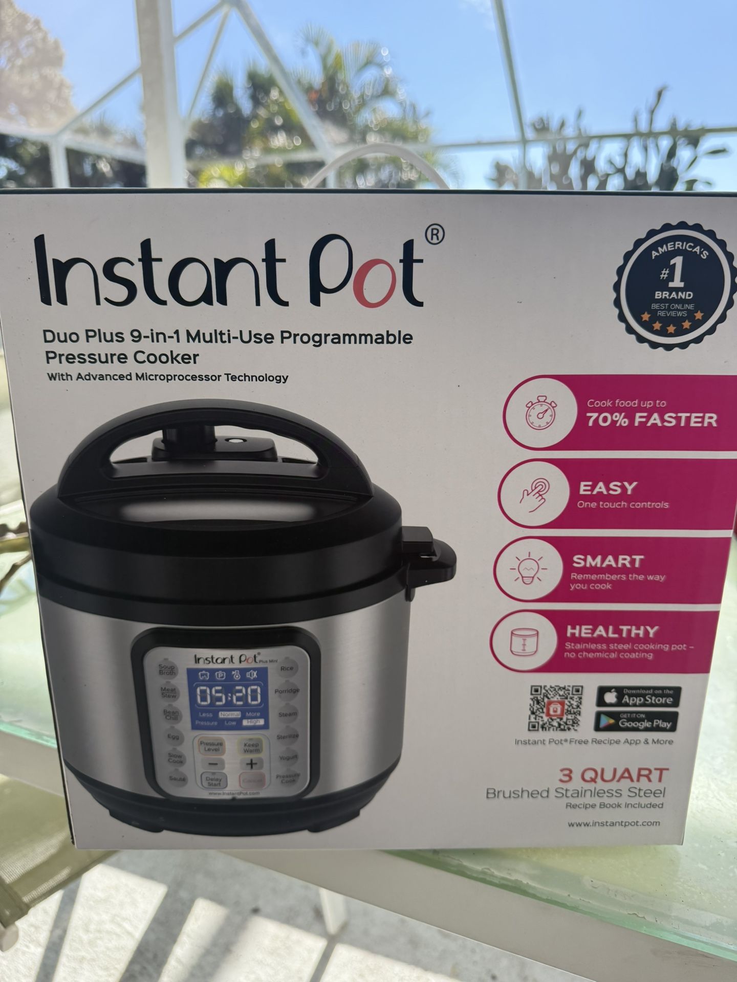 Instant Pot Duo Plus 9-in-1 Multi-Use Programmable Pressure Cooker 3-Quart