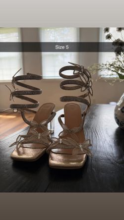 Shoe