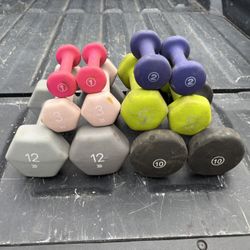 Neoprene Hexagon Dumbbell Weight Set (1/2/3/5/10/12lb pairs)