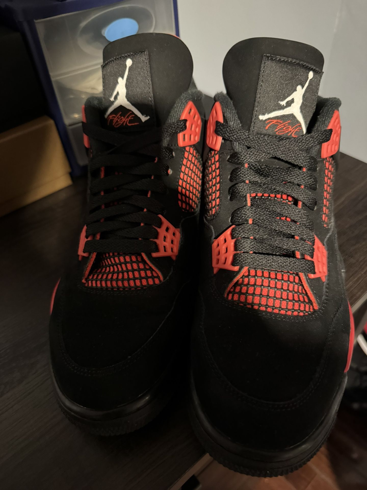 Jordan 4 Thunder Red 