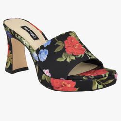 Heels Bundle Size 6.5