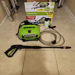 1800 PSI Pressure Washer 
