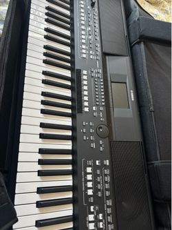 YAMAHA PSR SX600 professional arranger