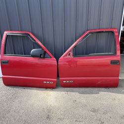 1999 S10 Doors