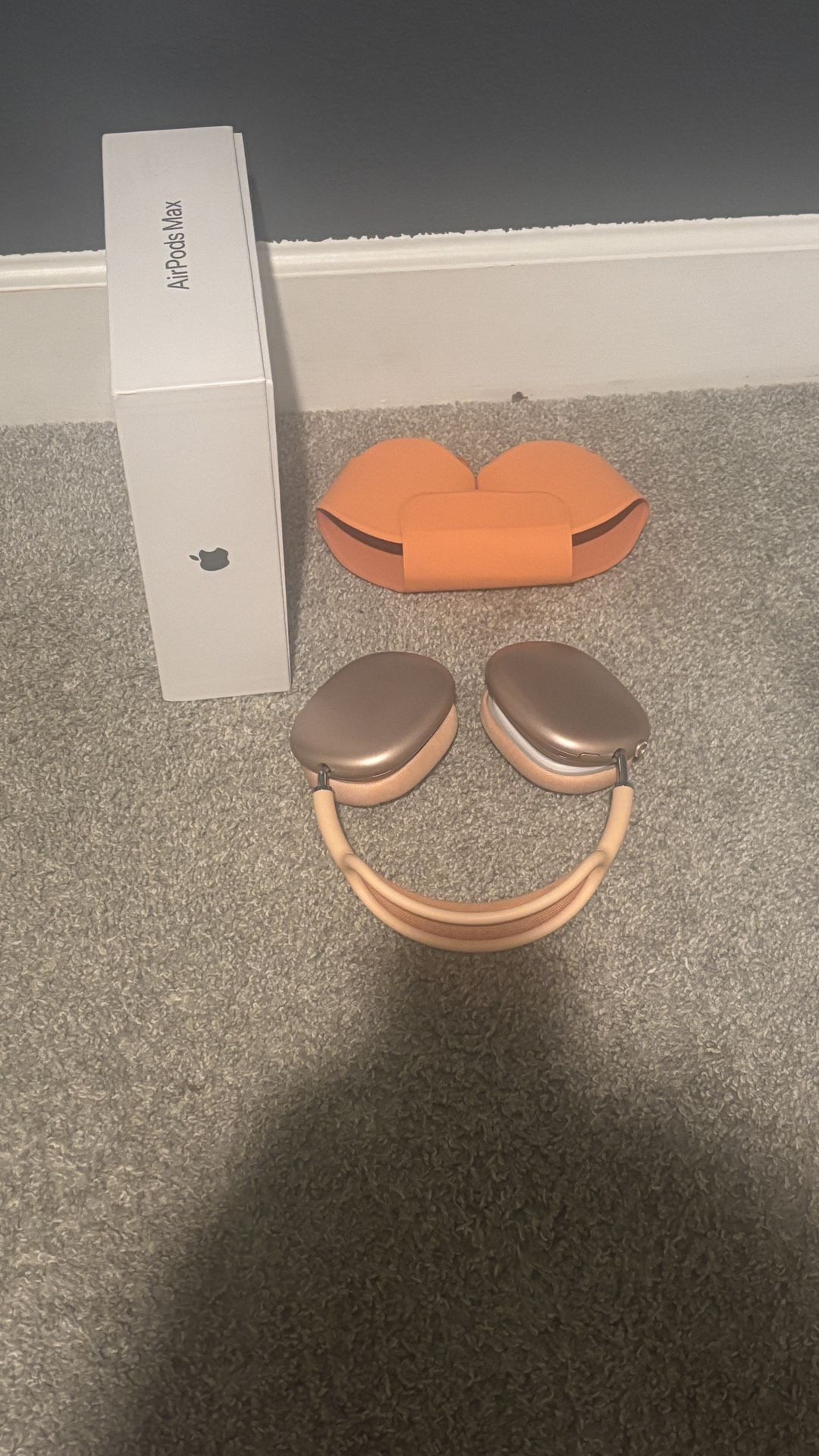 Apple Airpods Max orange new