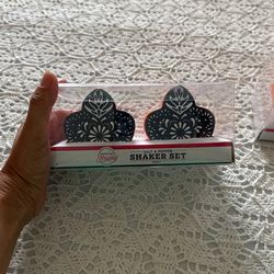 Salt And Pepper Shakers.  Both sets for $5.  Great For Halloween Or Día De Los Muertos.  Can Even Use For Placing On Alters In Día De Los Muertos.  