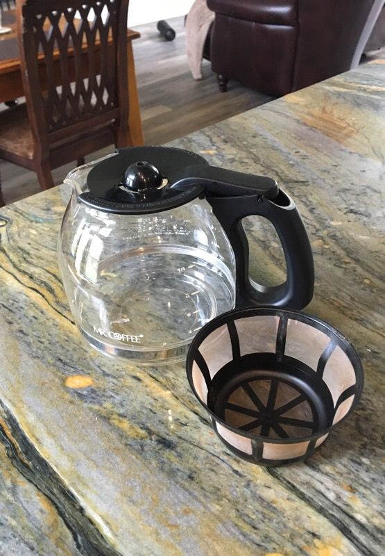 Mr. Coffee carafe/ pot and filter