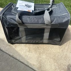 Sherpa Pet Carrier (size Large, up to 22 Lbs)