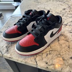 AIR JORDAN 1 Low White/Black-Varsity Red-White (553558 161)