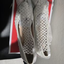 White Wedding Shoes Nice