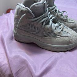 Teal Yeezy Boots Size 8.5 Fits Like An 7.5 