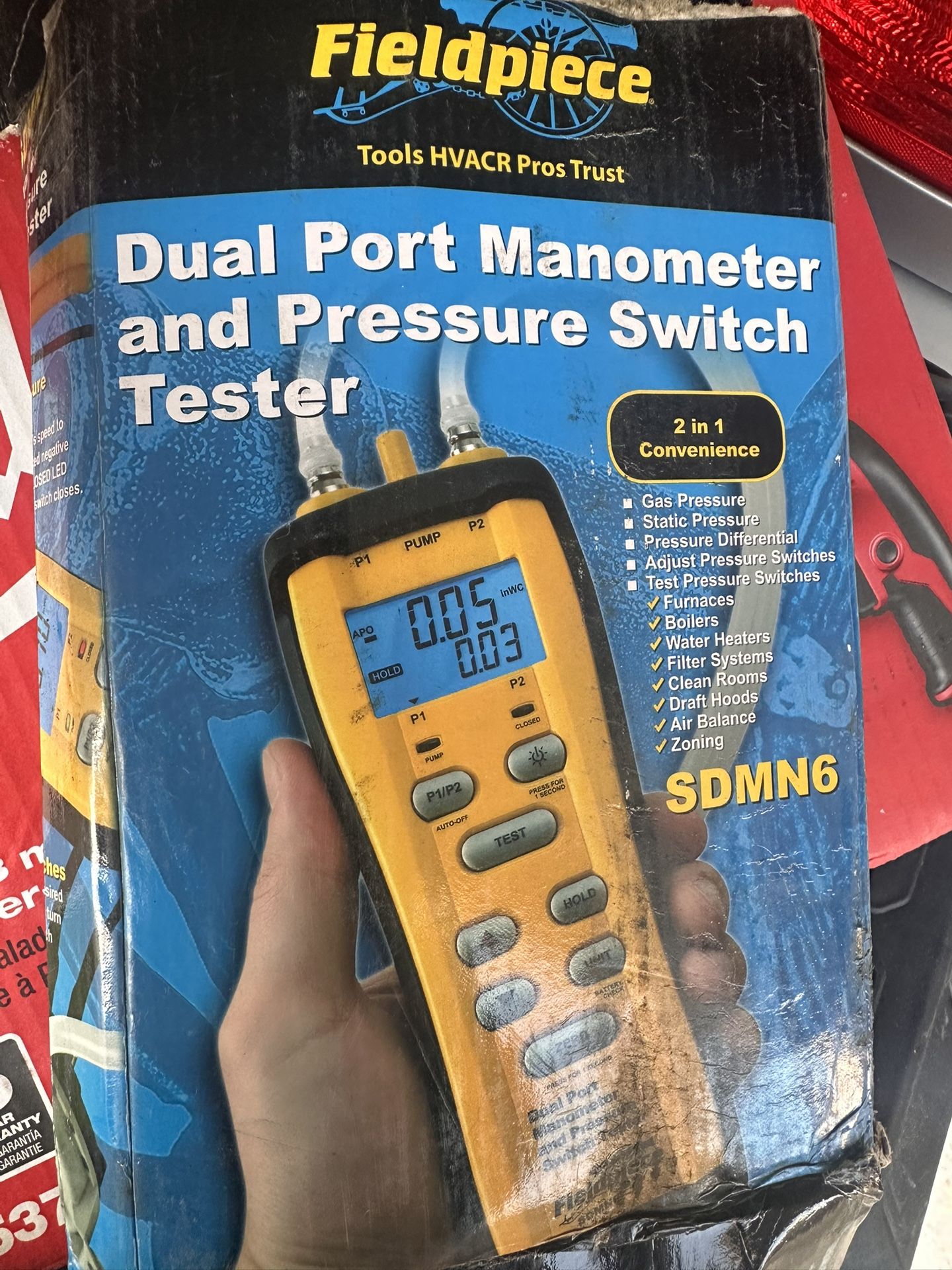 Field Piece Manometer