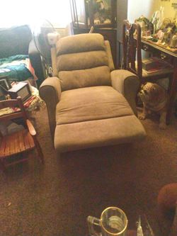 Recliner In New Condition  Perfect Condition