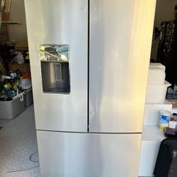 Whirlpool Refrigerator 