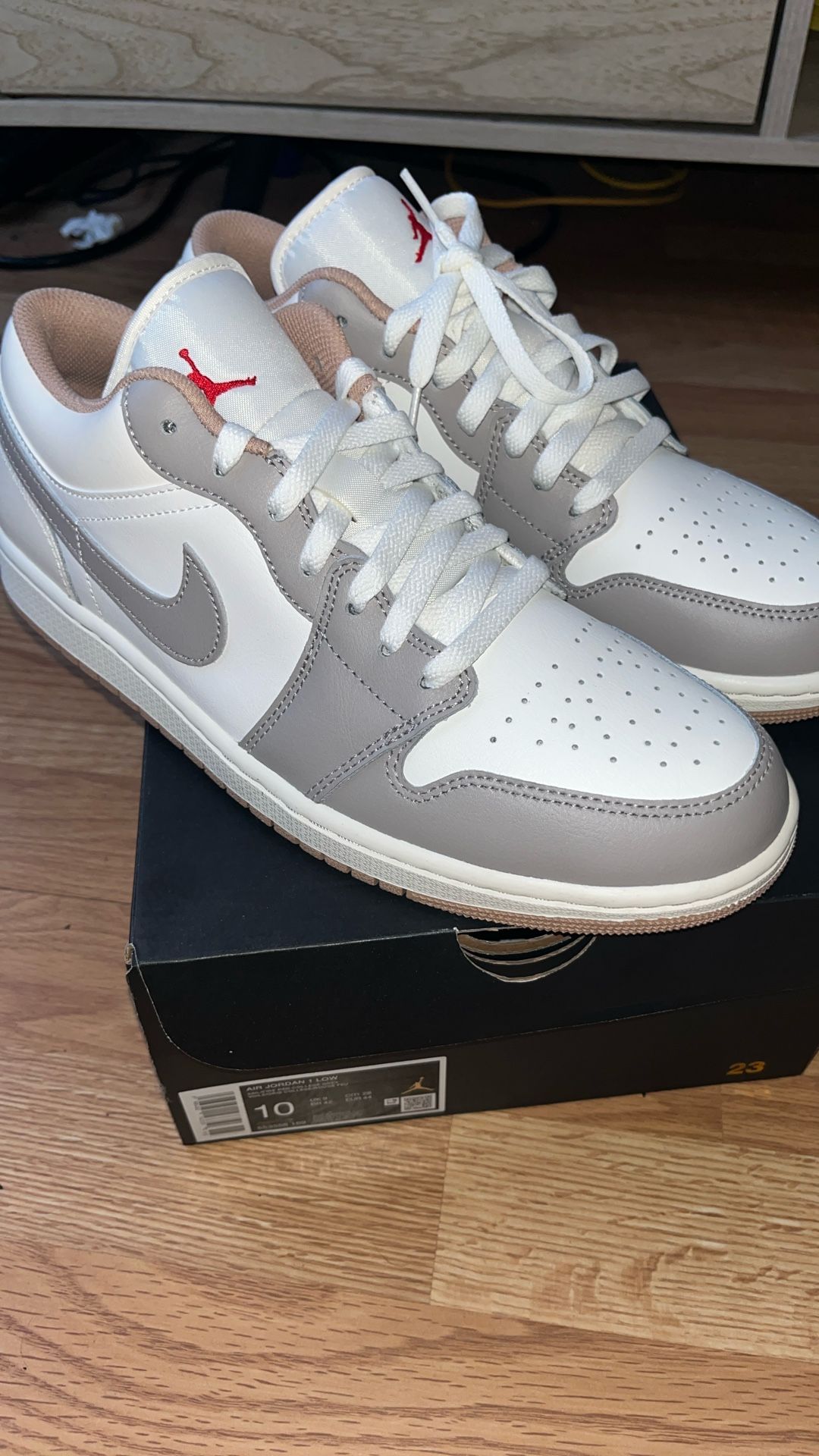 New Air Jordan 1 Low College Grey Mens Size 10