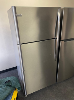 Deal: Frigidaire Gallery Stainless Top-Freezer Refrigerator