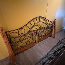 A trundle daybed
