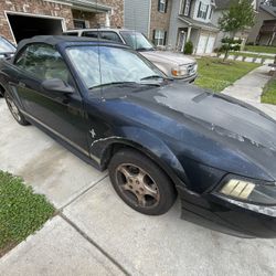 2002 Ford Mustang