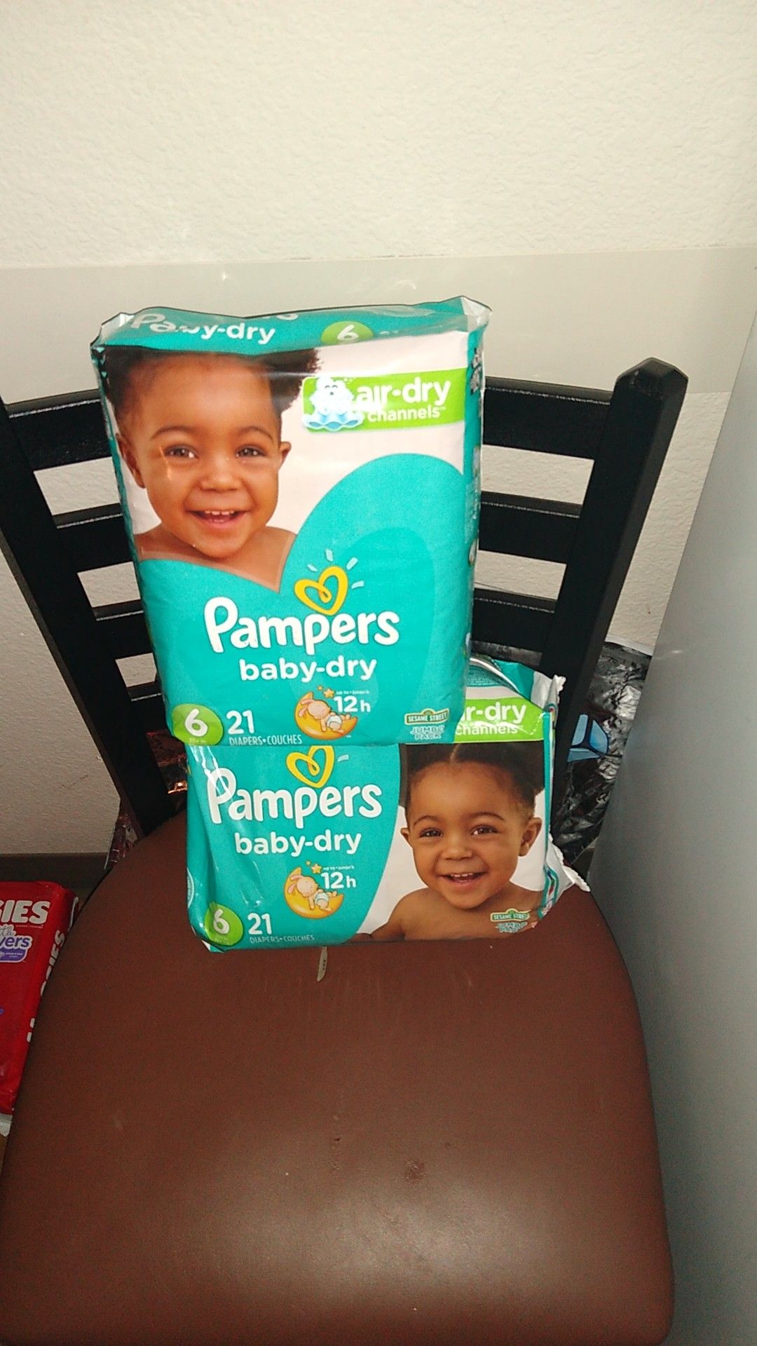 Size 6 Pampers 26 count