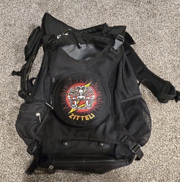 Zitteli Skateboard Backpack