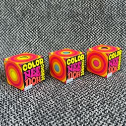 NEEDOH COLOR CHANGING DOUGH BALL SET OF 3