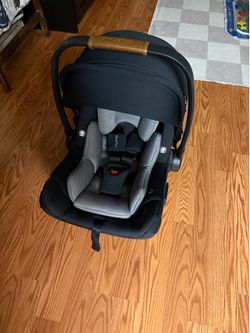 Nuna Pipa Car seat