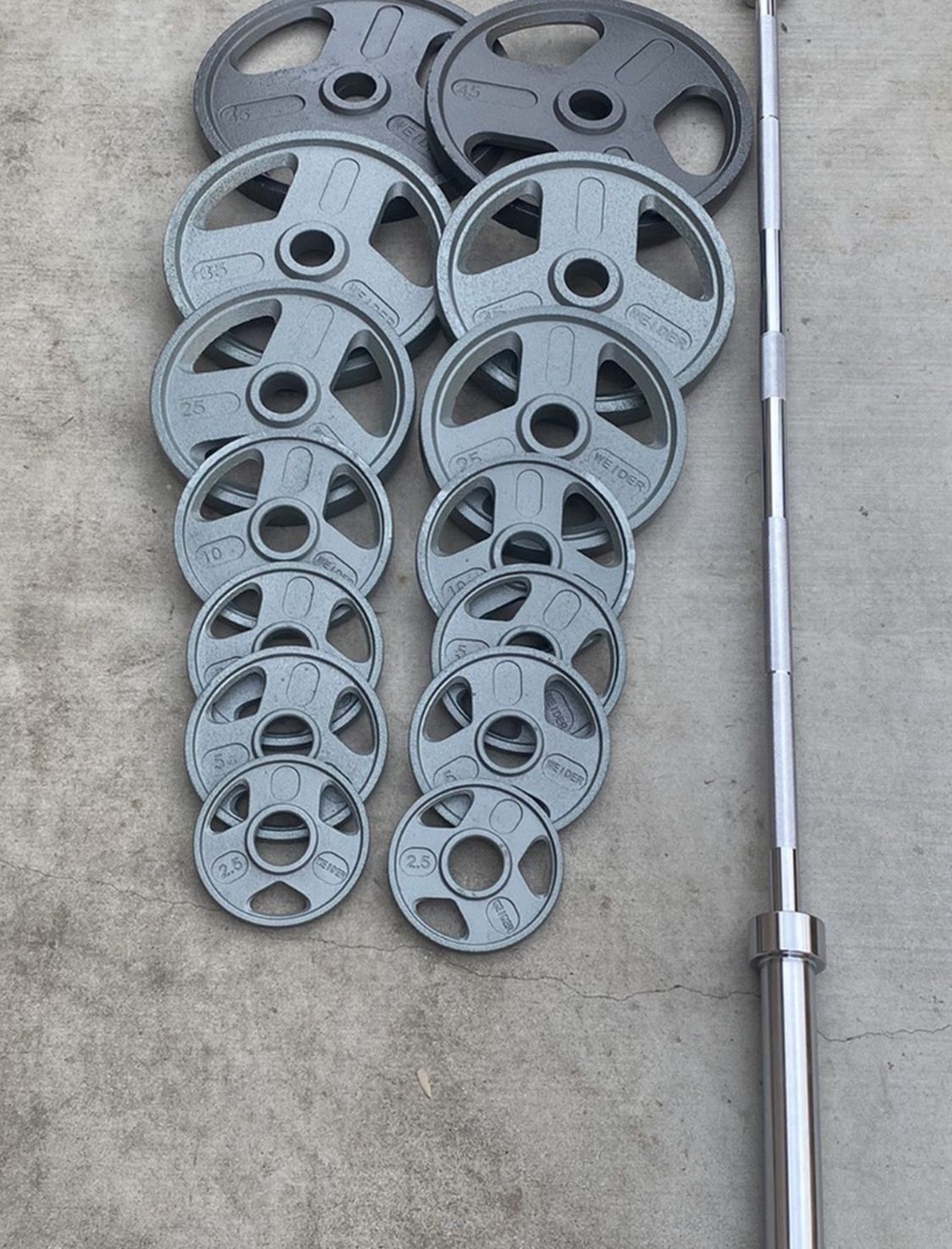 NEW OLYMPIC WEIGHT PLATES SET WITH 7FT OLYMPIC BARBELL 45LB