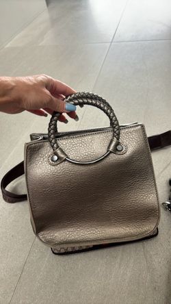 Crossbody bags and backpacks