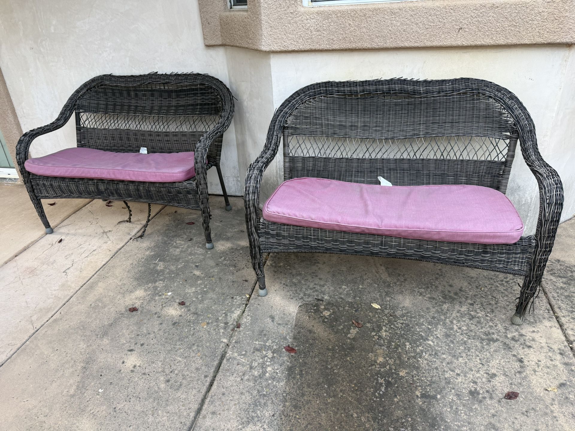 wicker outdoor furniture