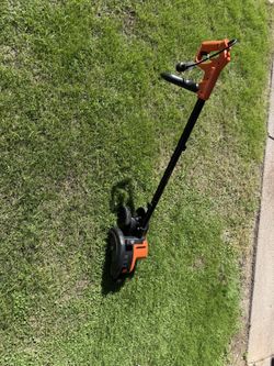 BLACK+DECKER CORDED EDGERS