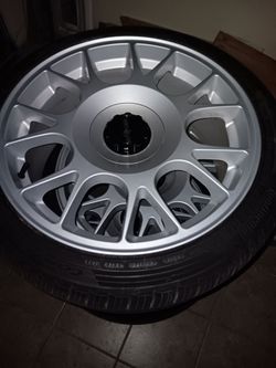 Rotiform rims & 235/40R19 continental tires