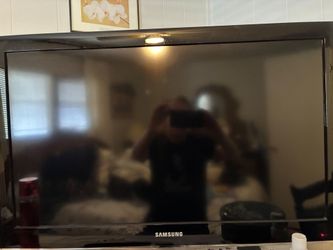 36" Samsung TV