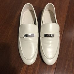 Ivory Or Off White Color Loafers With Stainless Still Hermes Lock 