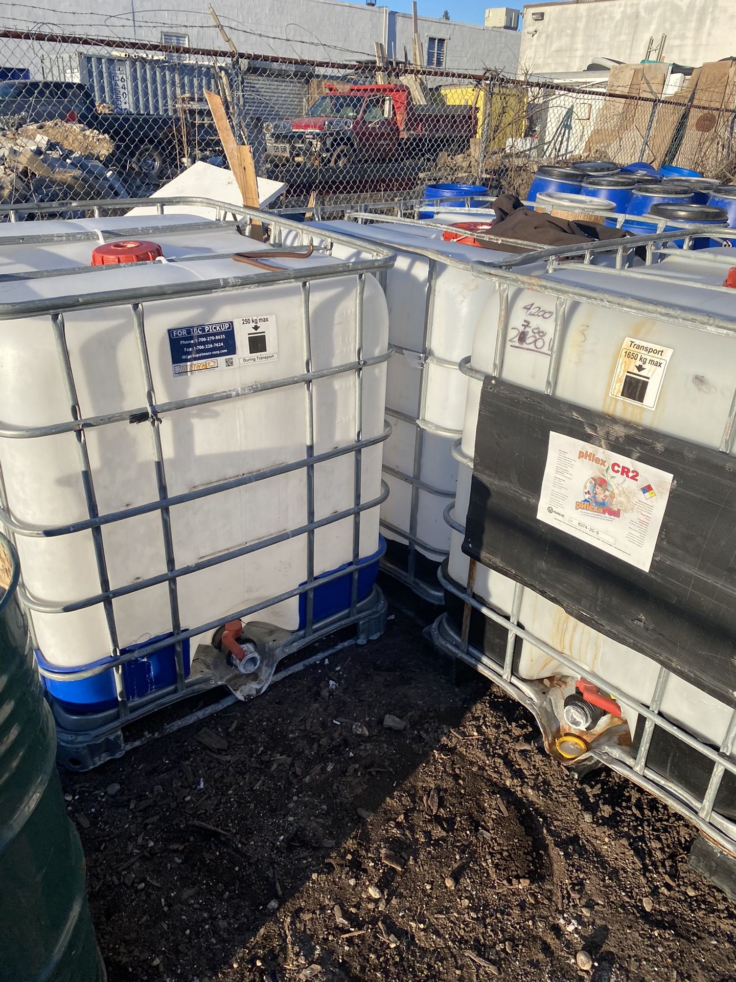 275 gallon tank