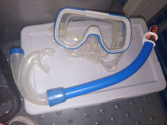 Swimming Goggle And Snorkling Set