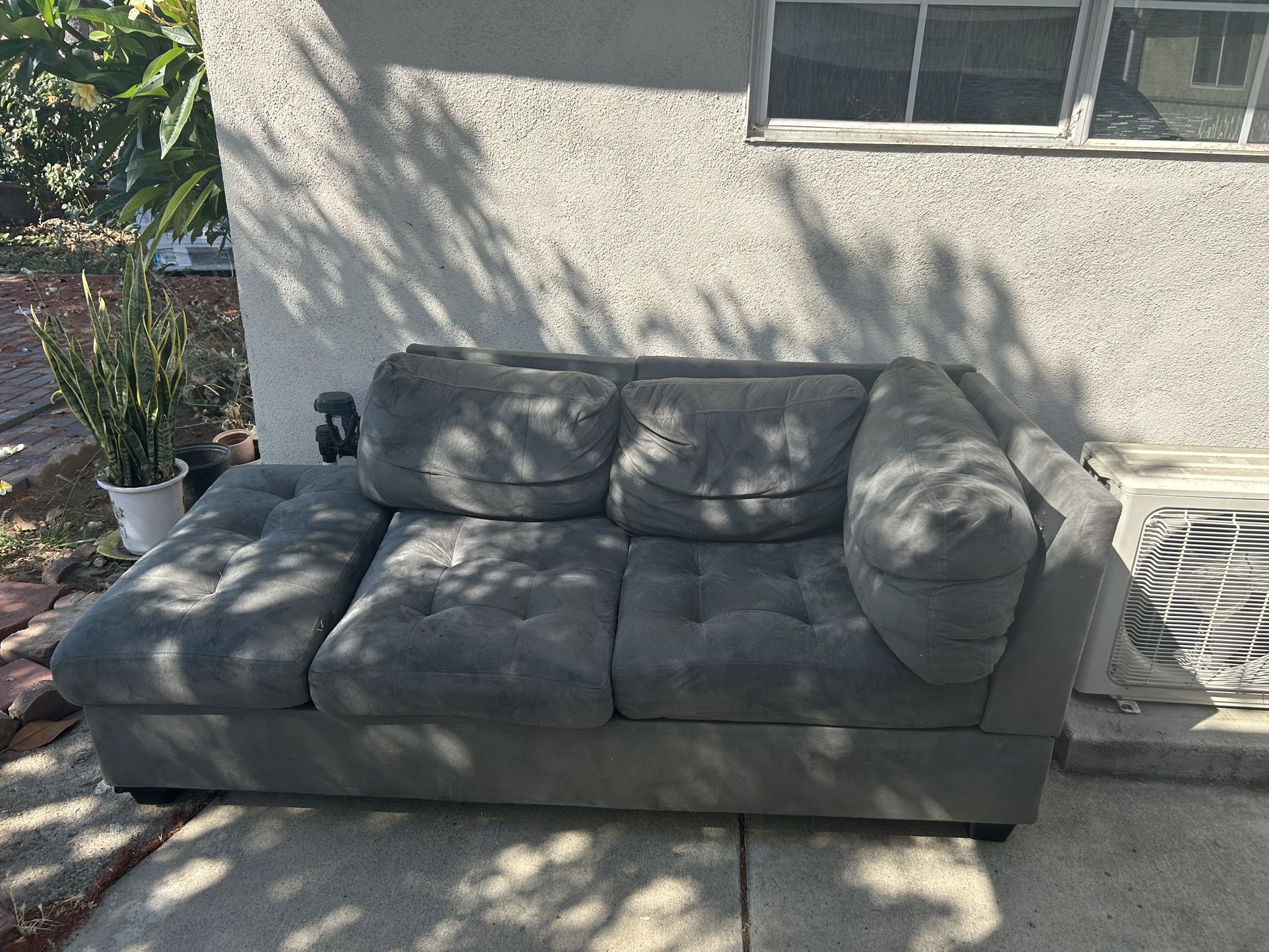 FREE COUCH