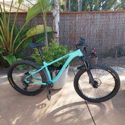 2022 Kona  Big Honzo DL