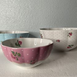 Royal Albert New Country Roses baking Bliss  Nesting Bowls  Vintage Rare Find  Set Of 3