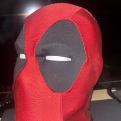 talking dead pool head 