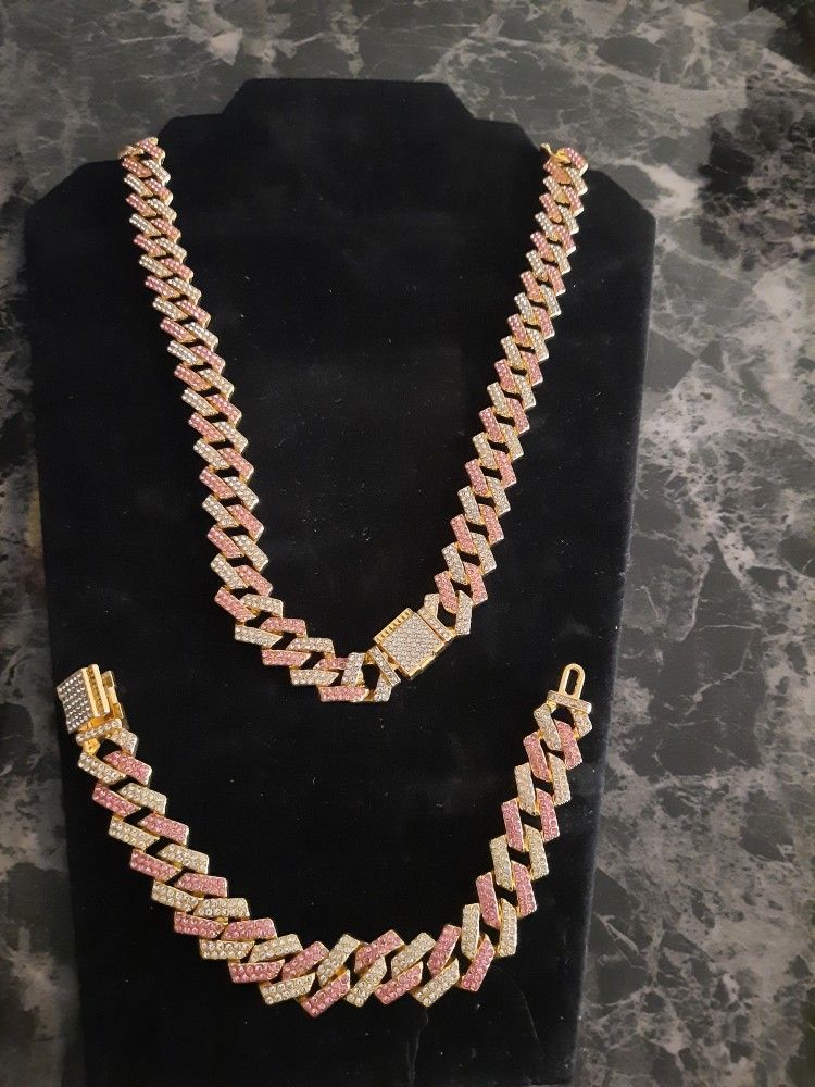 Necklace and Bracelet Set