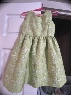 4T lightly worn girls Flower Dress 