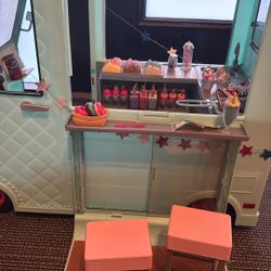 Ice Cream Truck With Accessories! 