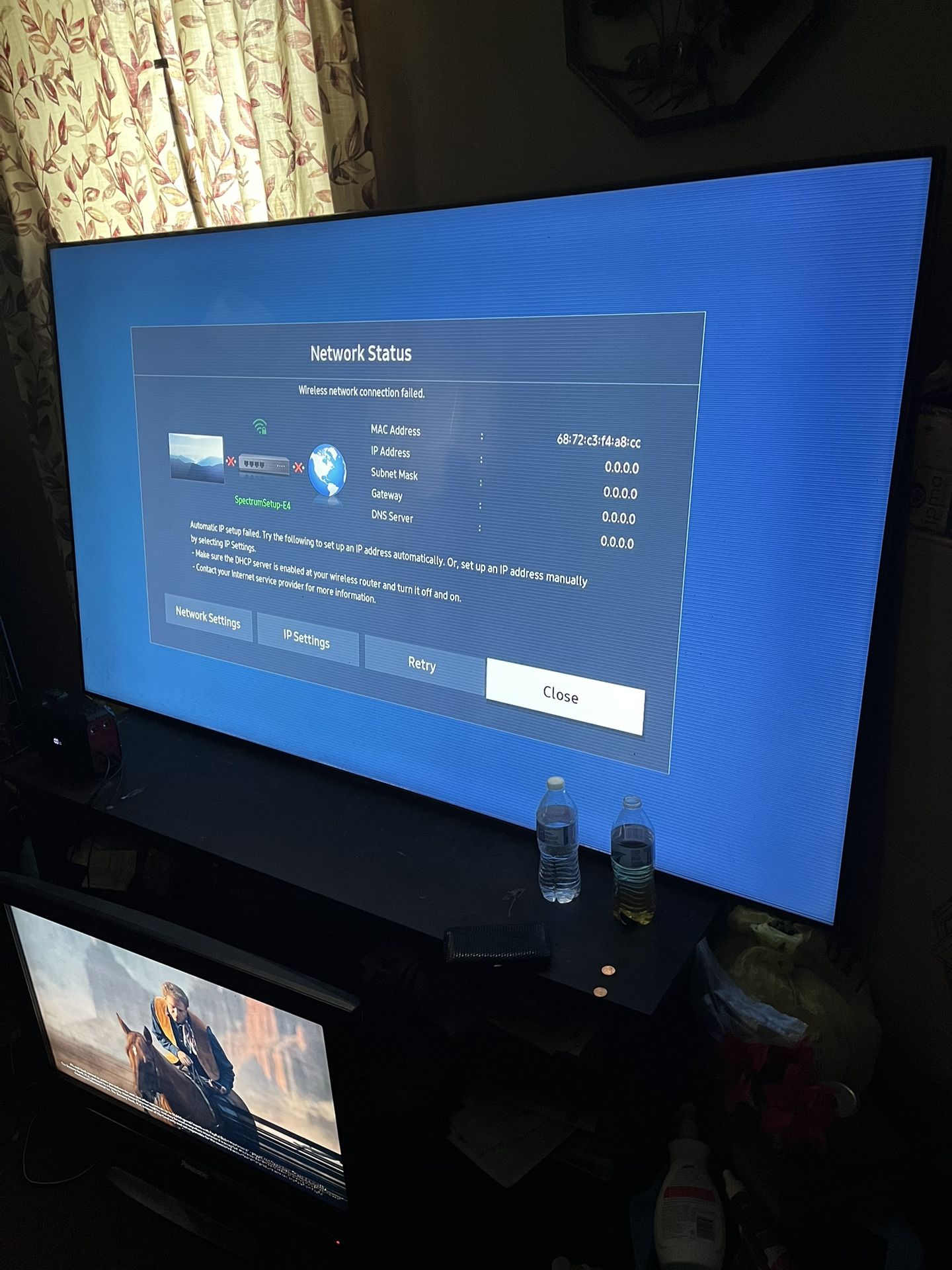 85’ FLATSCREEN