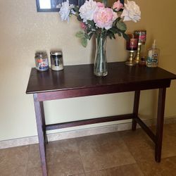 Entrance Table 40$