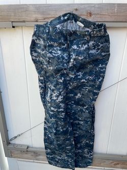 Military pans size 31 in great condition